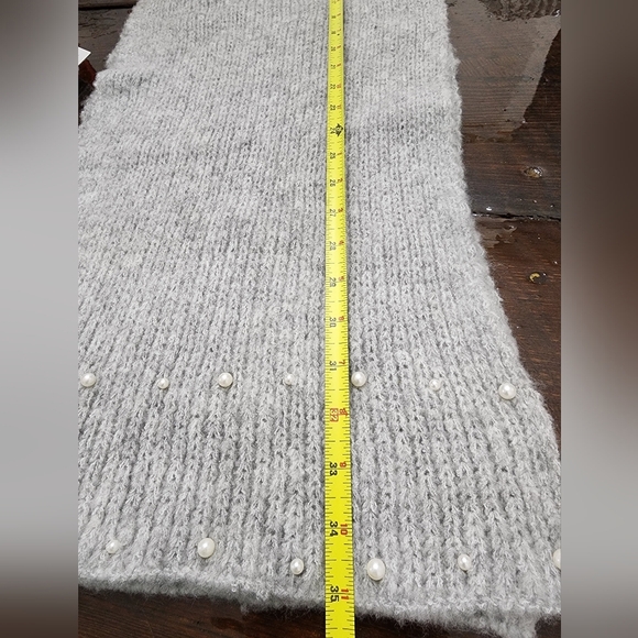 👸🧣🧤 NWT Ann Taylor Scarf & Glove Set - Picture 10 of 12